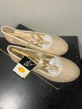 art class Nude/Iridescent Crystal Ballet Flats with Elastic Strap